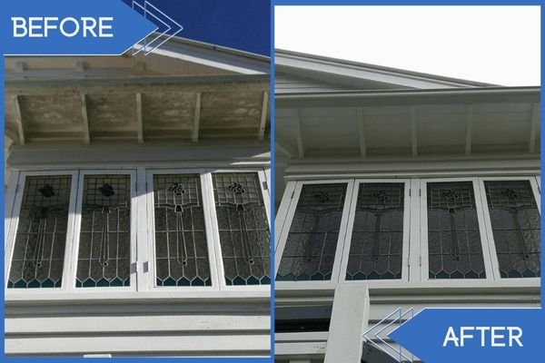 Traditional House Eaves Pressure Cleaning Before Vs After
